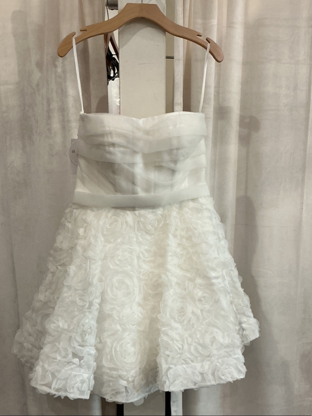 UNTAMED PETALS BY AMANDA JUDGE Ivory Strapless Rosette Bow Skater Dress